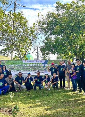 Dinas Kehutanan Kalteng Apresiasi Kegiatan Menanam Pohon bersama PEWARNA Indonesia